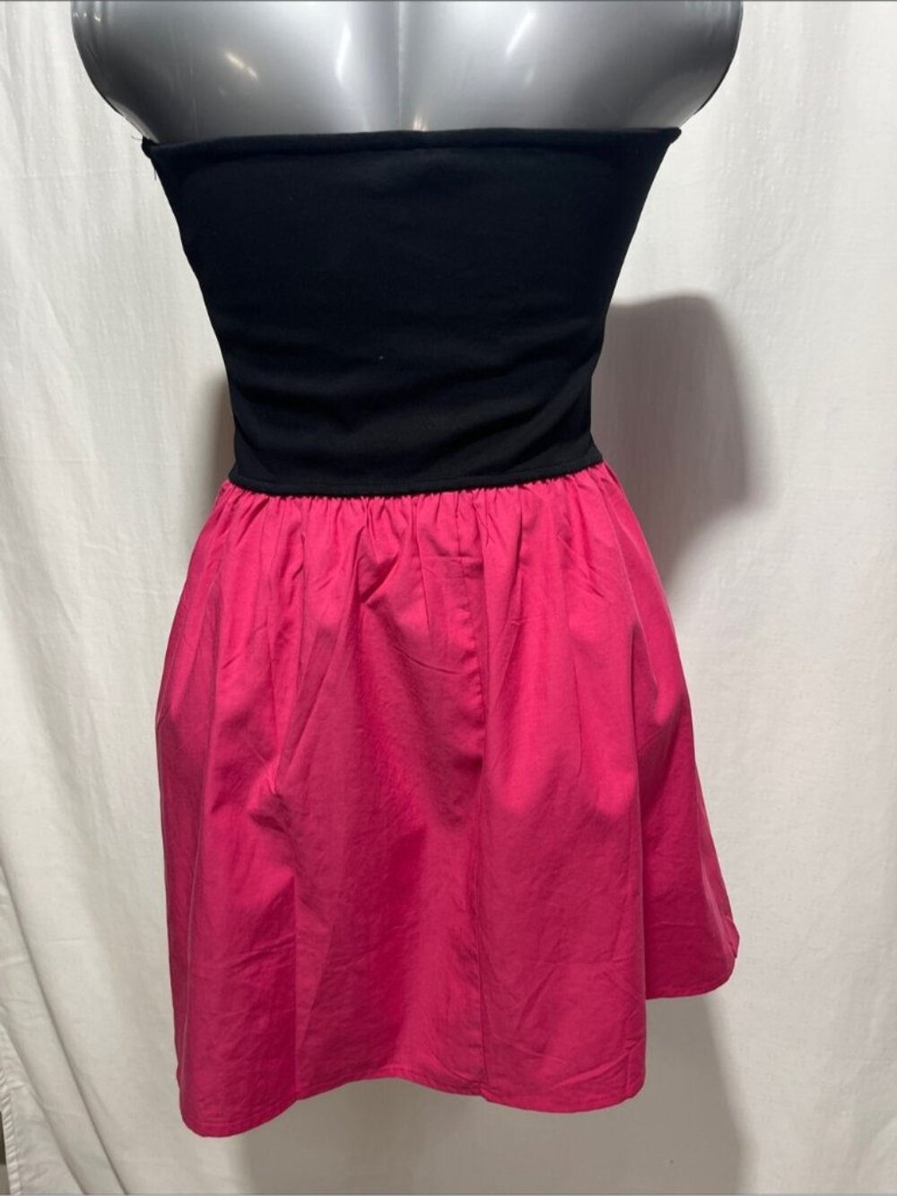 Ladies Strapless Black & Hot Pink Skater Dress size M stretch top chic 1151 - Picture 3 of 5